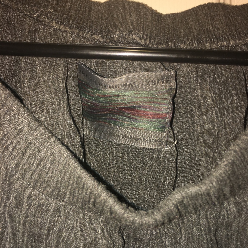 Urban Renewal remade gauzy off-the-shoulder top - Picture 4 of 4